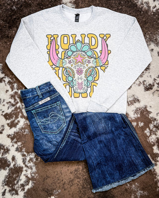 Sierra Bloom Rhinestone Howdy Sweatshirt in Gray