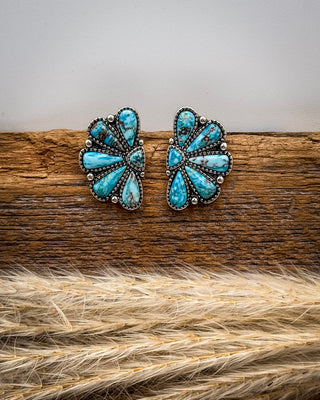 Sierra Fan Fashion Necklace Set in Aqua
