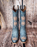 Front view of the Twilight Wrangler Circle G Boots in a wood backdrop.
