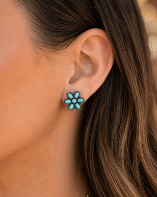 Desert Daisy Stud Earrings in Teal – Jewelry from Bronco Western Supply Co.