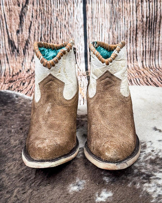 Dustleaf Corral Boot – Women's Boots from Bronco Western Supply Co.