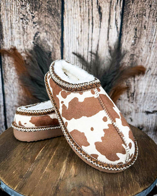 Georgina Slipper in Cream and Tan by Very G – Women's Shoes from Bronco Western Supply Co.
