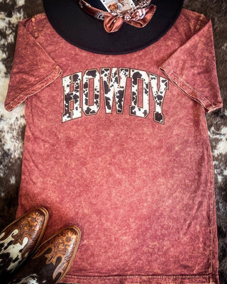 Howdy Cow Print Graphic Tee - Vintage Wine - Apparel - Bronco Western Supply Co. - Bronco Western Supply Co.