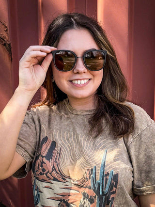 Jessi Oversized Sunglasses – Accessories from Bronco Western Supply Co.