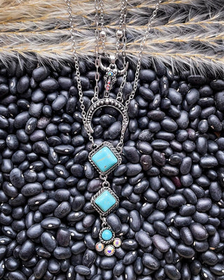 Kaylee Layered Fashion Necklace - Silver – Jewelry from Bronco Western Supply Co.