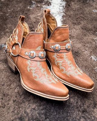 Myra Bag - Western Ember Booties in Canyon Brown – Women's Shoes from Bronco Western Supply Co.