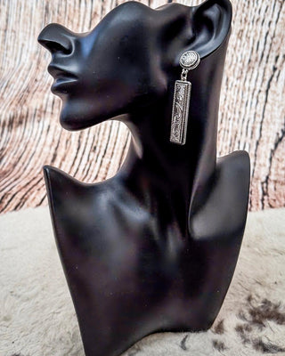 Out West Bar Dangle Fashion Earrings - Silver – Jewelry from Bronco Western Supply Co.