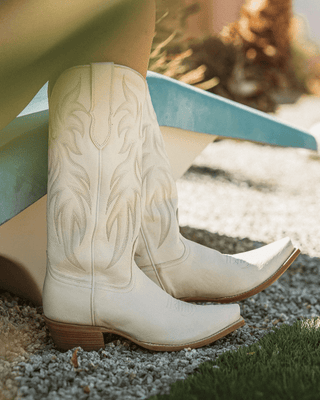 Pearl Black Star Leather Boots - Ivory – Women's Shoes from Bronco Western Supply Co.