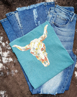 Prairie Skull Graphic Tee in Emerald – Apparel from Bronco Western Supply Co.