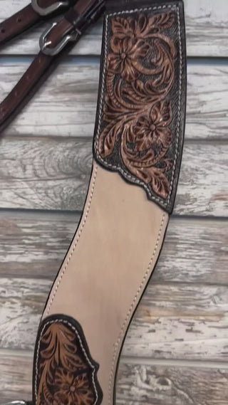 Need some New Year tack inspo? We’ve got you. 🤠
Start 2026 with fresh leather, bold detail, and serious cute tack.

📍Pieces sold separately
​✨ Looks that turn heads