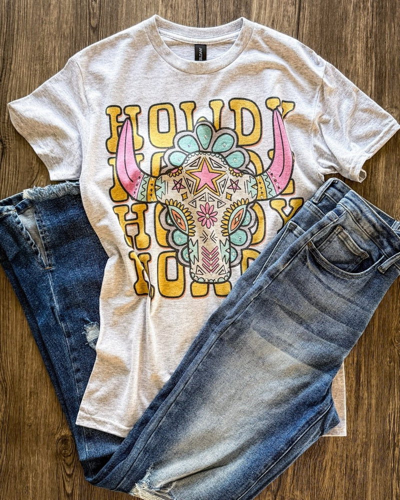 Sierra Bloom Rhinestone Howdy Tee in Gray – Apparel from Bronco Western Supply Co.