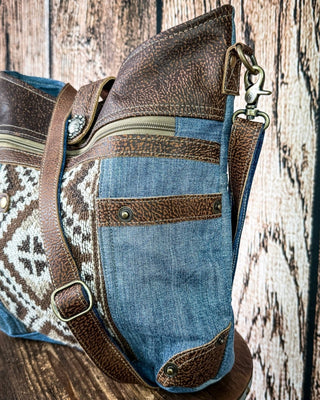 Sofia Mia Denim Rug Crossbody Bag by Myra Bag – Purses & Wallets from Bronco Western Supply Co.