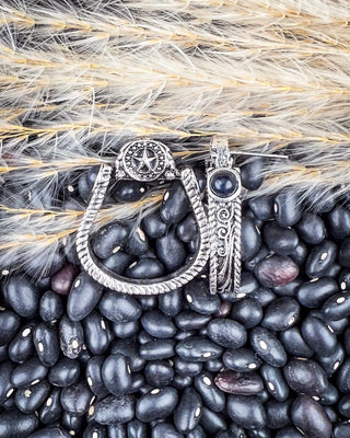 Star Stirrup Fashion Stud Earrings - Black – Jewelry from Bronco Western Supply Co.