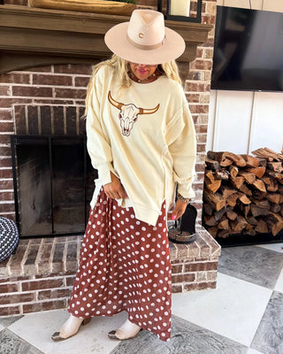 Sundance Skull Embroidered Pullover in Cream – Apparel from Bronco Western Supply Co.