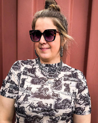 Zara Tangle - Free Oversized Sunglasses – Accessories from Bronco Western Supply Co.